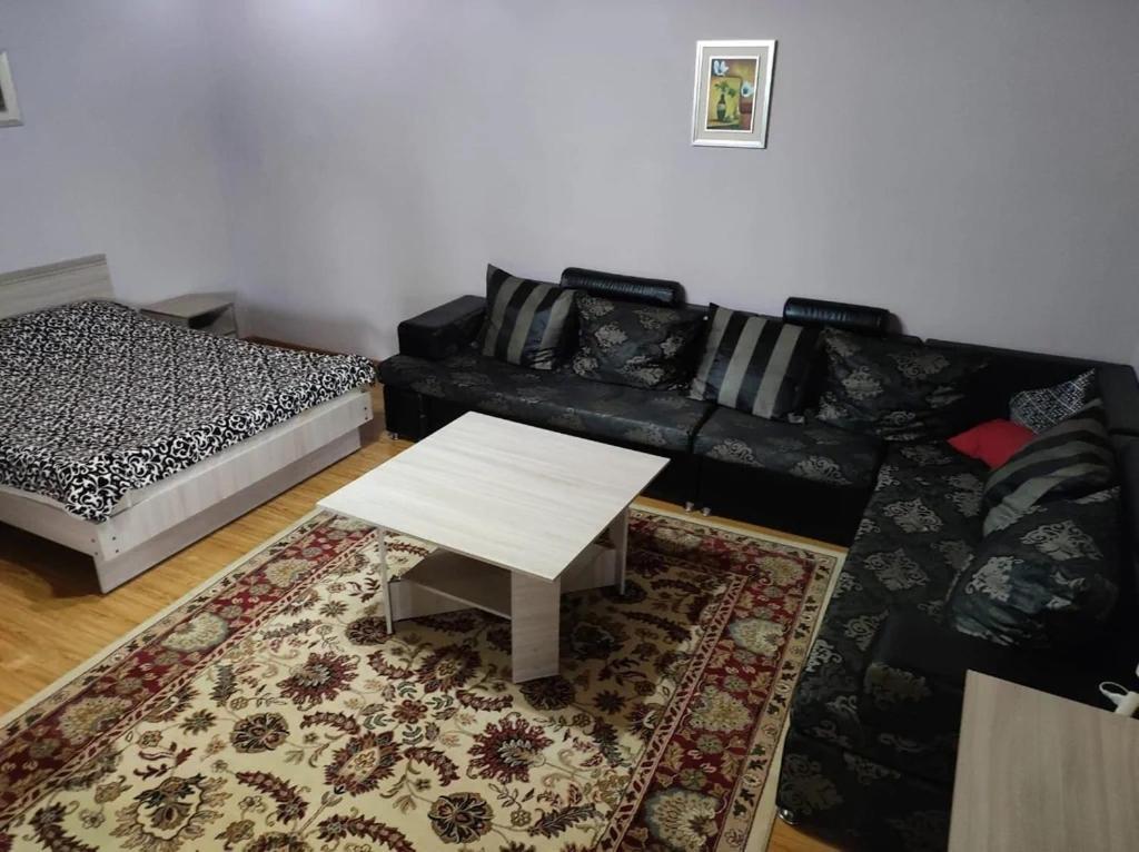В Гостях На Иссык-Куле Hotel โชลปอน-อาตา ภายนอก รูปภาพ