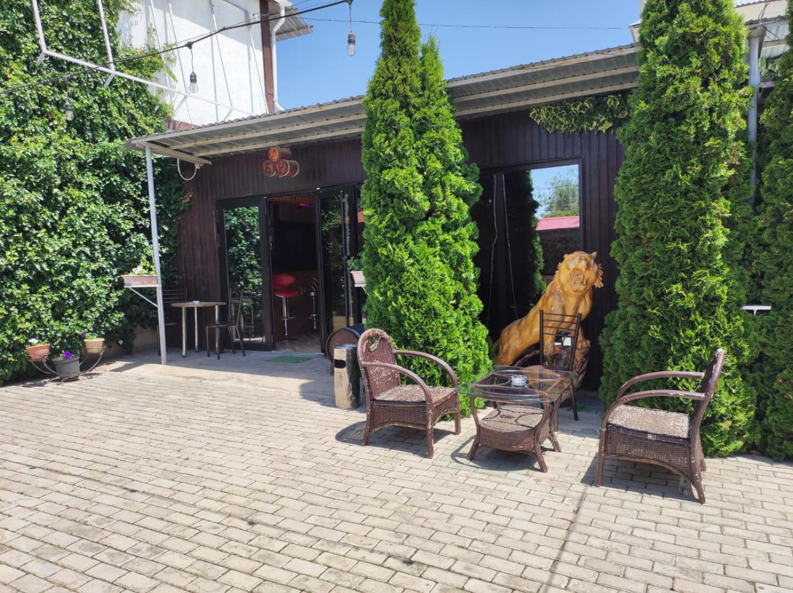 В Гостях На Иссык-Куле Hotel โชลปอน-อาตา ภายนอก รูปภาพ